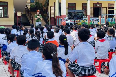 Tập huấn, tuyên truyền phòng cháy, chữa cháy tại Trường Tiểu học Ba Dinh