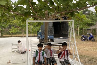 Ngày 13/04/2023 Trường Tiểu học Ba Dinh nhận “Tủ sách  Đinh Hữu Dư” từ Đoàn cơ sở Thông tấn xã Việt Nam (TTXVN) khu vực miền Trung – Tây Nguyên phối hợp với Cơ quan thường trú TTXVN tại Quảng Ngãi