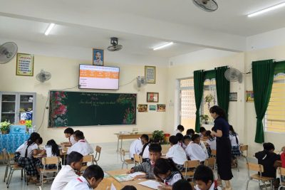 SINH HOẠT CHUYÊN MÔN DỰA TRÊN NGHIÊN CỨU BÀI HỌC THÁNG 11
